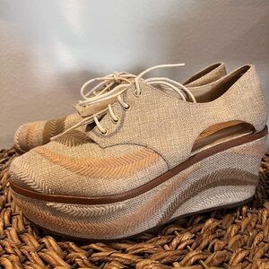 Schutz Platform Embroidered Lace Up Oxford Shoes